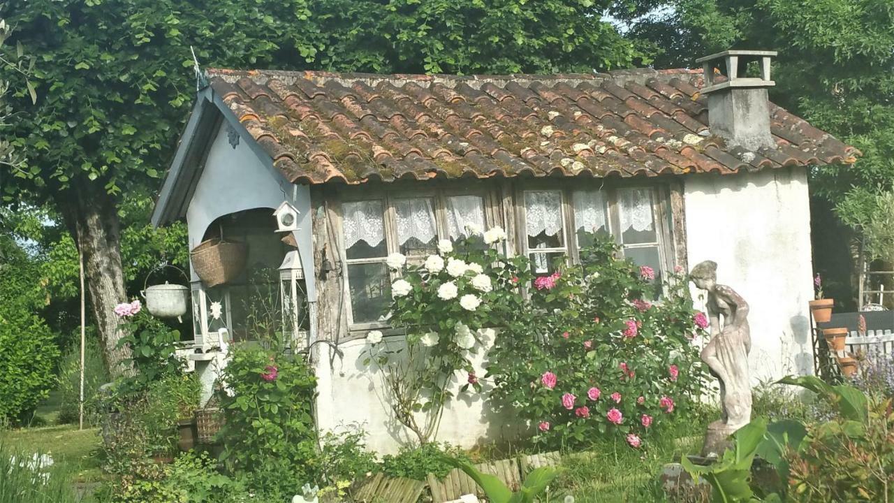 B&B Le Savoir Vivre Bonnes  Exteriér fotografie